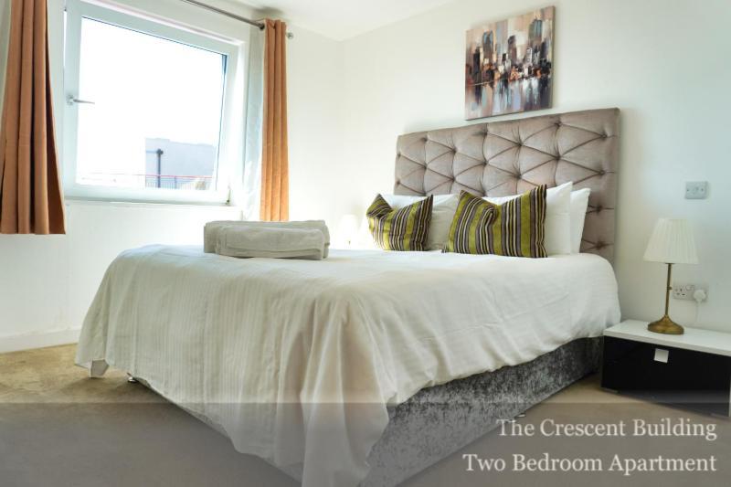 Gunwharf Quays Apartments Portsmouth Esterno foto
