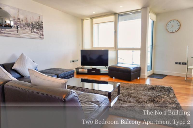 Gunwharf Quays Apartments Portsmouth Esterno foto
