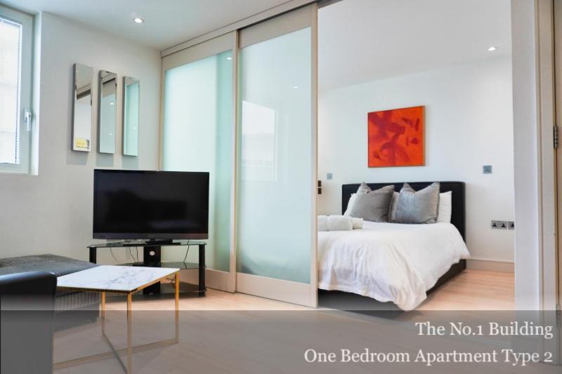 Gunwharf Quays Apartments Portsmouth Esterno foto