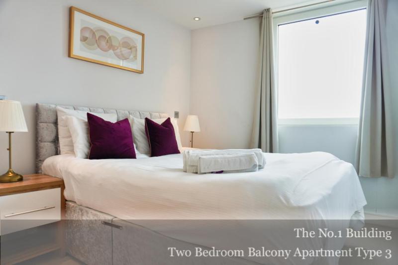 Gunwharf Quays Apartments Portsmouth Esterno foto